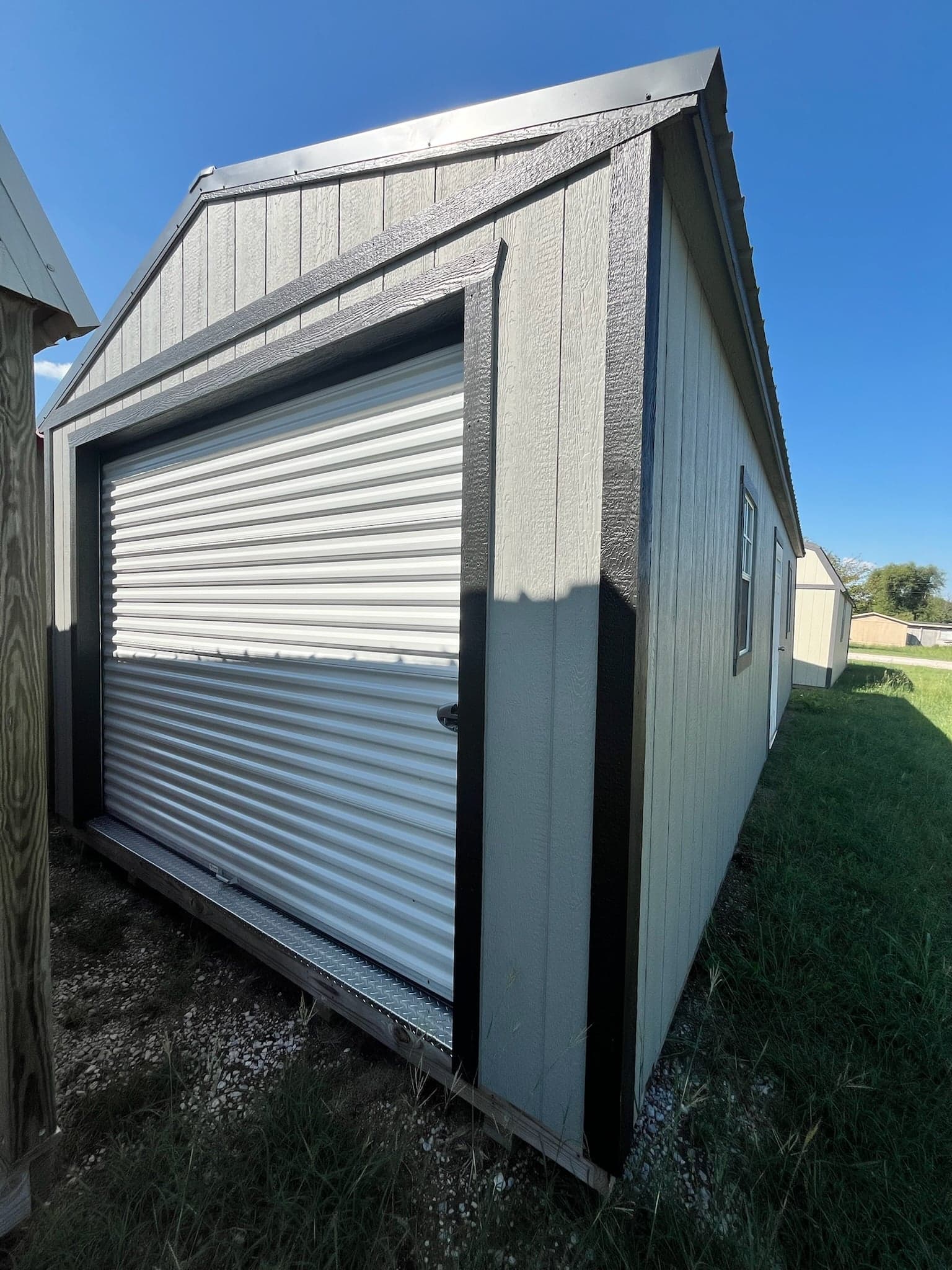 12x32 Garage - primary photo