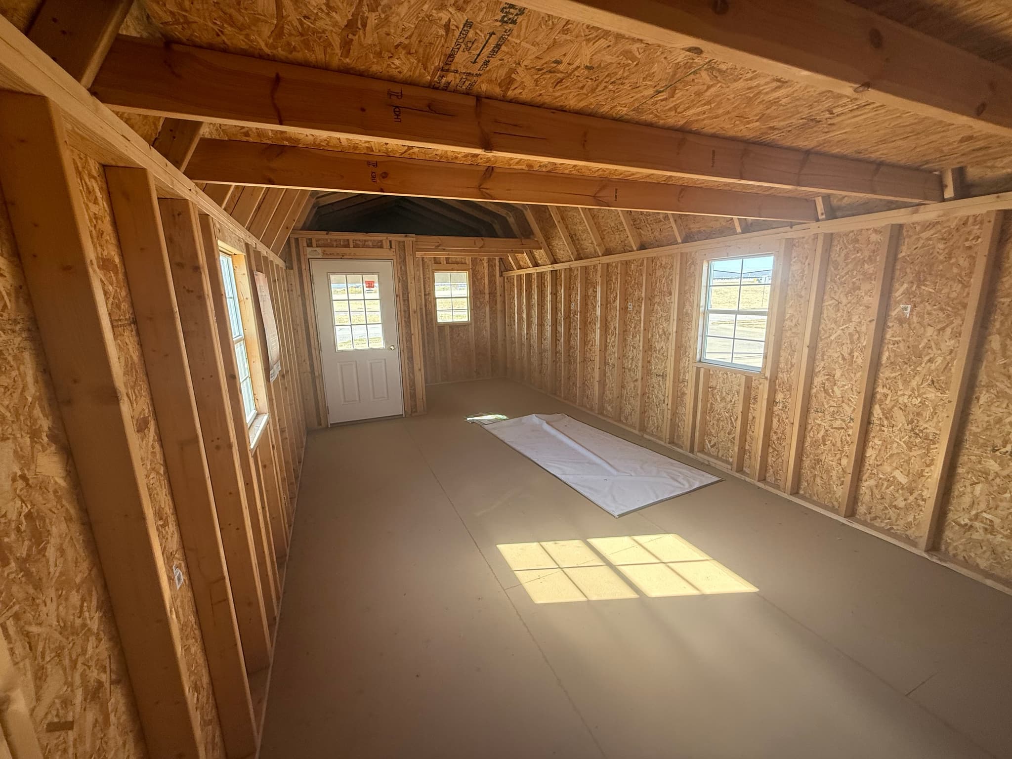 12x32 Premier Lofted Barn Cabin New Old Stock - photo 4