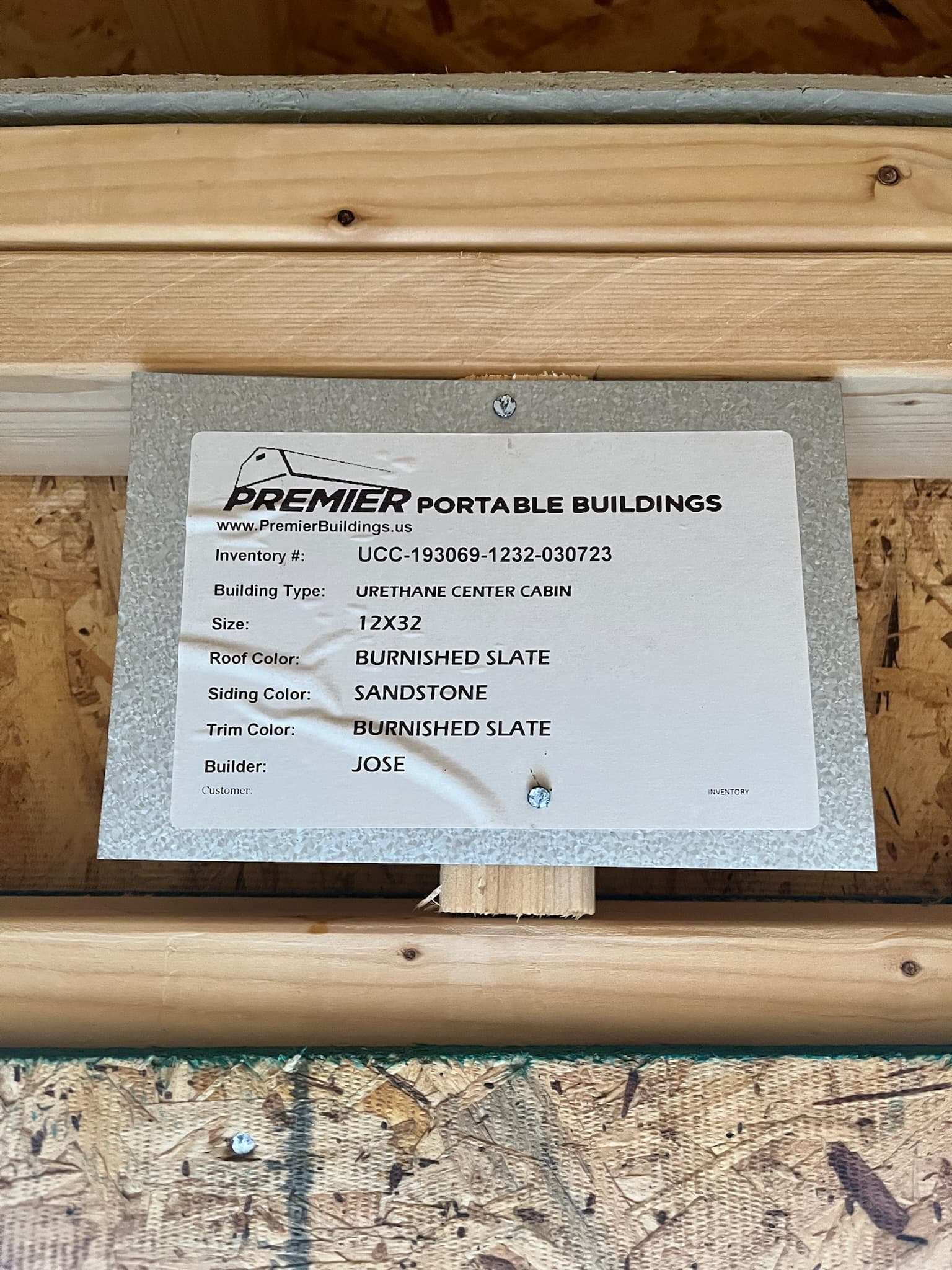 12x32 Center Cabin REPO - photo 3