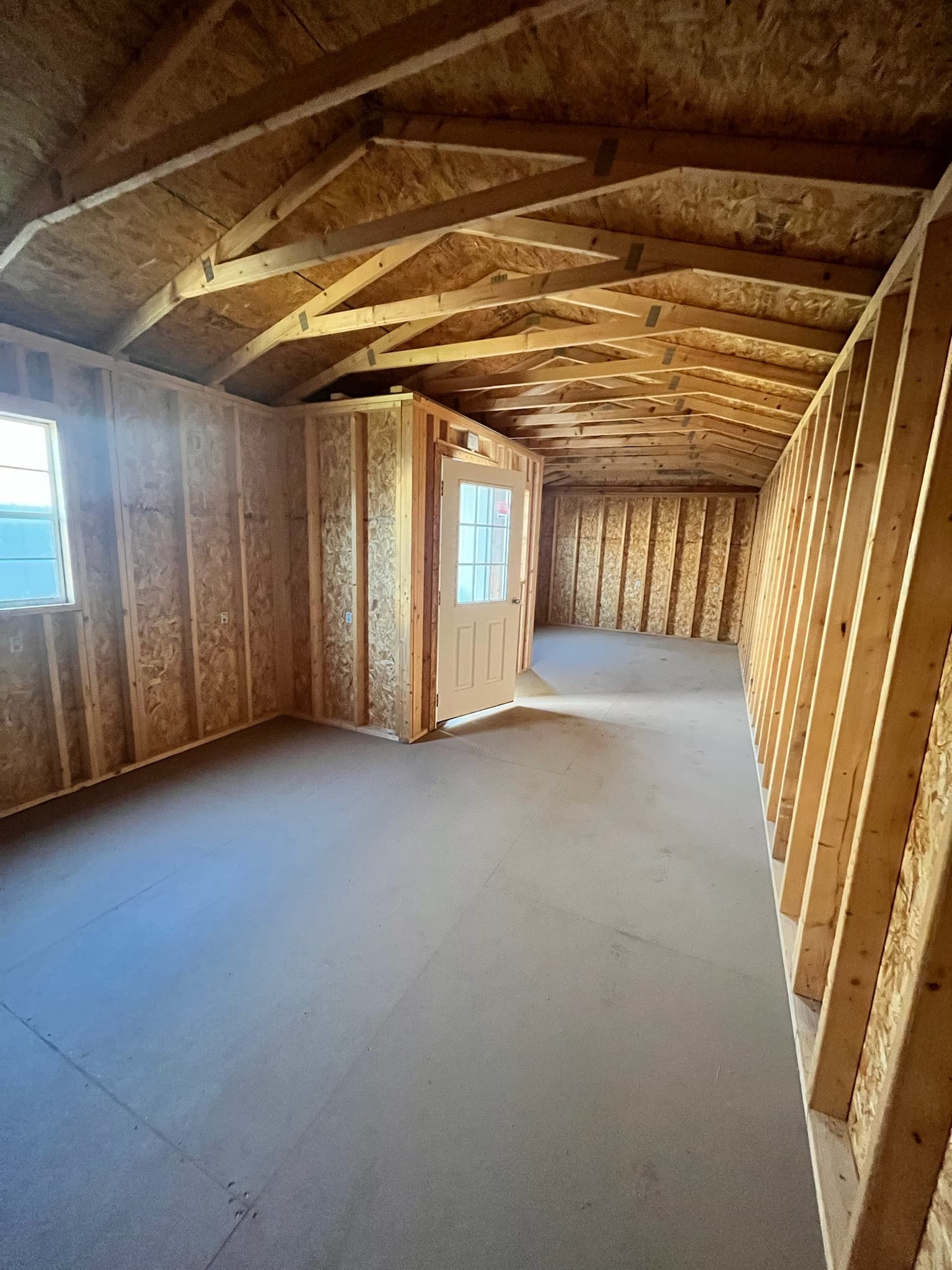 12x32 Center Cabin REPO - photo 4