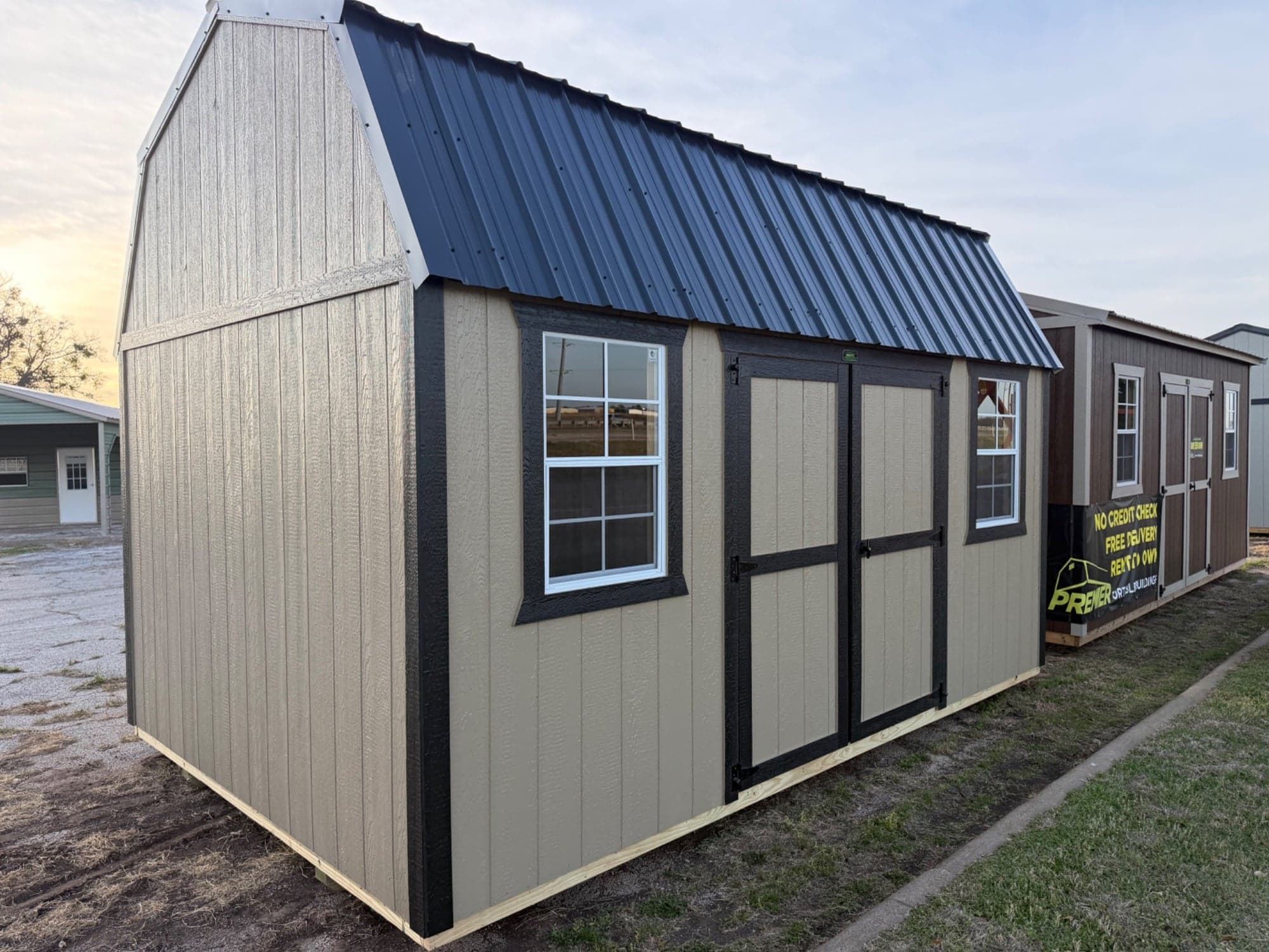 10x16 Side Lofted Barn